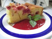 Gâteau aux fraises et coulis